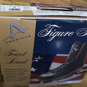 Men size 9 ice skates